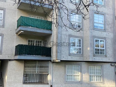 PISO 3 HABITACIONES C/ VIGO